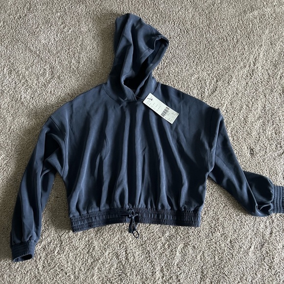 NWT Sweaty Betty Sand Wash Blue Crop Hoody Medium - Picture 2 of 8